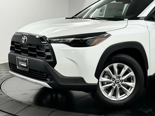 2026 Toyota Corolla Cross - Image 3 of 12