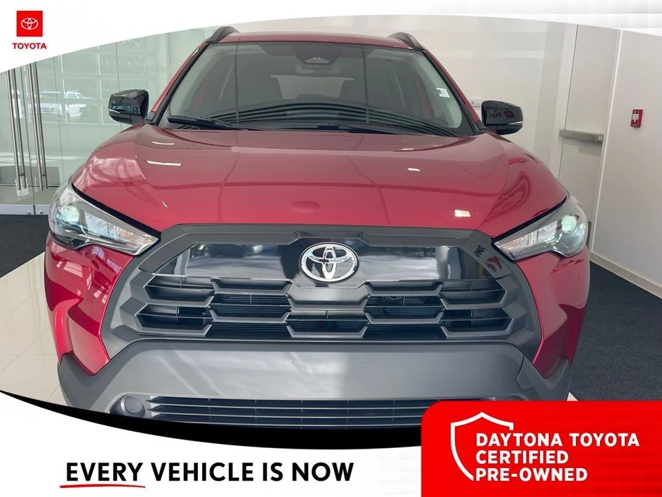 2026 Toyota Corolla Cross - Image 10 of 12