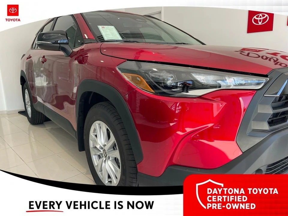 2026 Toyota Corolla Cross - Image 2 of 12