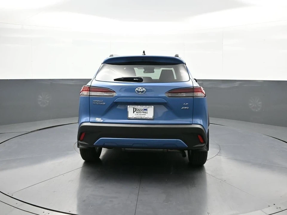2026 Toyota Corolla Cross - Image 7 of 21