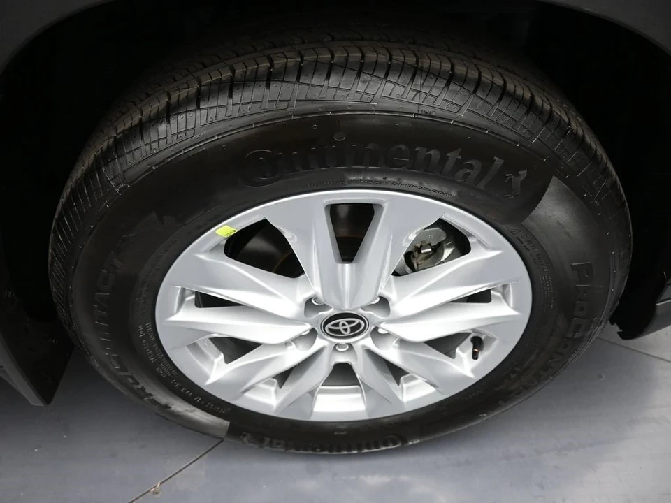 2026 Toyota Corolla Cross - Image 12 of 12
