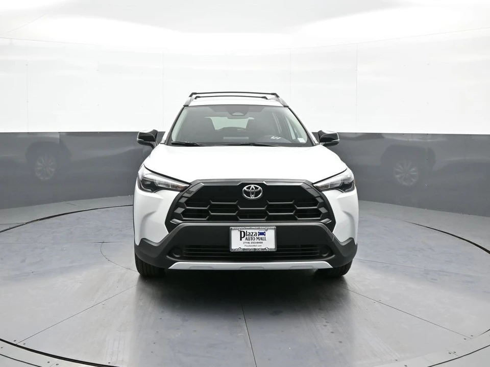 2026 Toyota Corolla Cross - Image 2 of 12