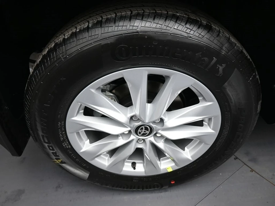 2026 Toyota Corolla Cross - Image 12 of 12