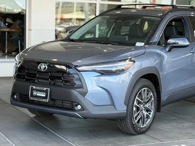 2026 Toyota Corolla Cross - Image 3 of 12