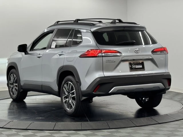 2026 Toyota Corolla Cross - Image 10 of 12