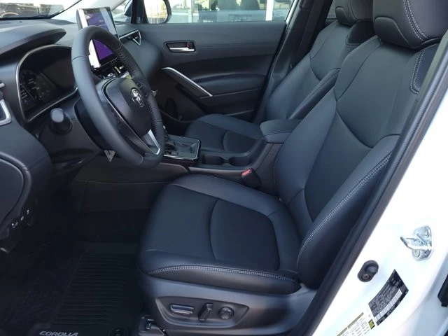 2026 Toyota Corolla Cross - Image 10 of 12