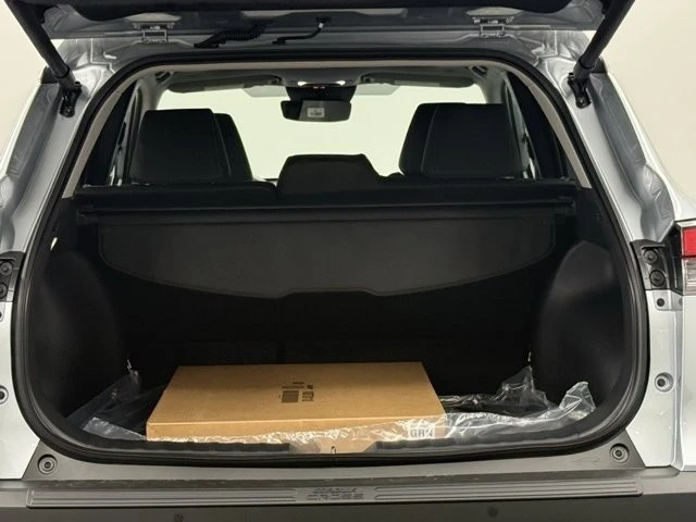2026 Toyota Corolla Cross - Image 11 of 12