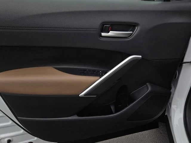 2026 Toyota Corolla Cross - Image 9 of 12
