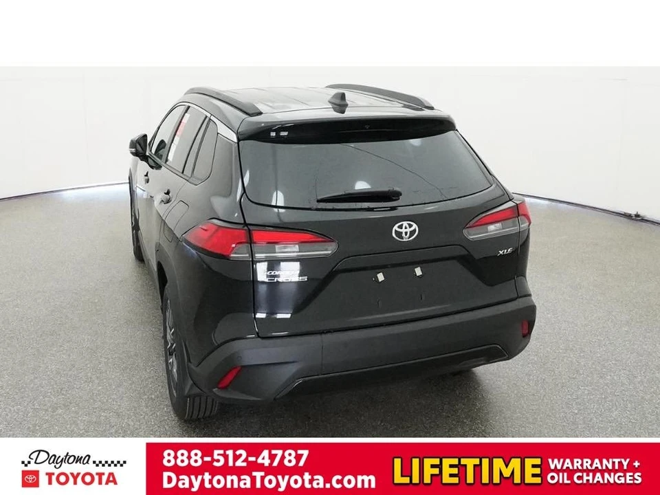 2026 Toyota Corolla Cross - Image 6 of 12