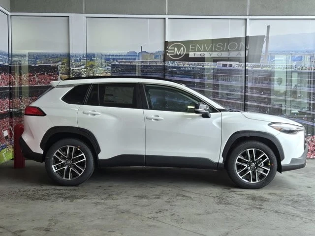 2026 Toyota Corolla Cross - Image 3 of 12