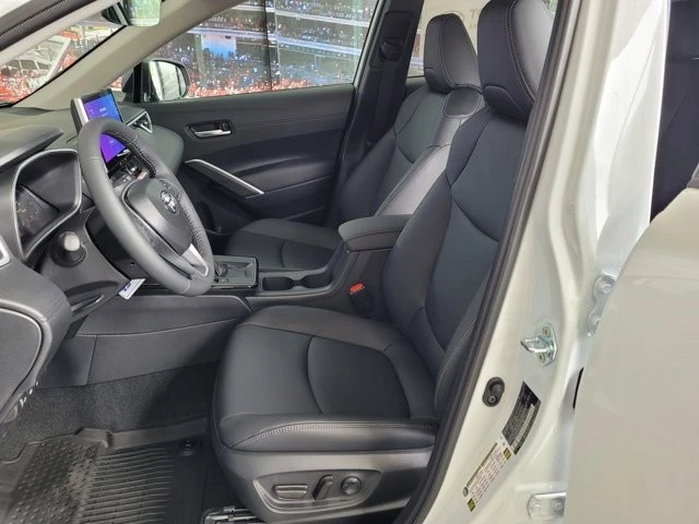 2026 Toyota Corolla Cross - Image 9 of 12