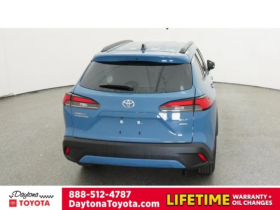 2026 Toyota Corolla Cross - Image 7 of 12