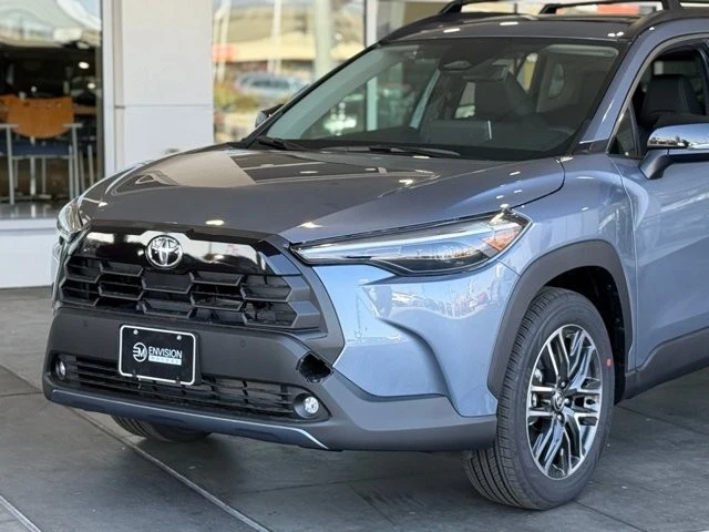 2026 Toyota Corolla Cross - Image 3 of 12
