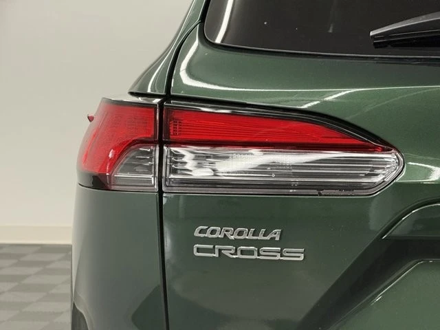 2026 Toyota Corolla Cross - Image 9 of 12