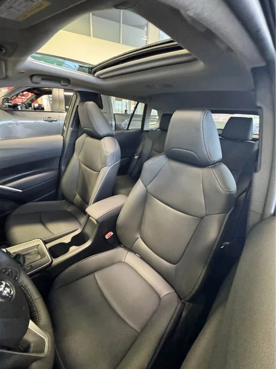 2026 Toyota Corolla Cross - Image 3 of 7
