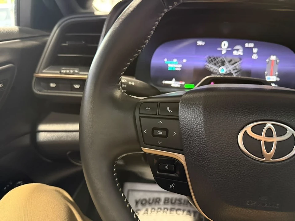 2026 Toyota Crown 16th Gen - Image 17 of 31