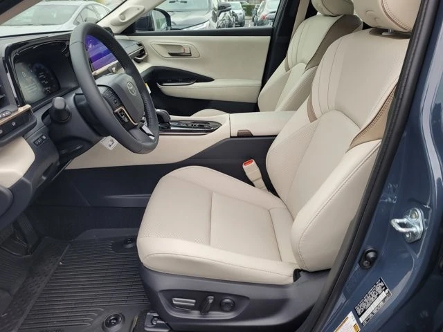 2026 Toyota Crown 16th Gen - Image 10 of 12