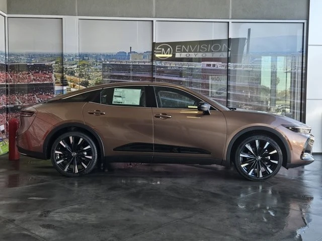 2026 Toyota Crown 16th Gen - Image 3 of 12