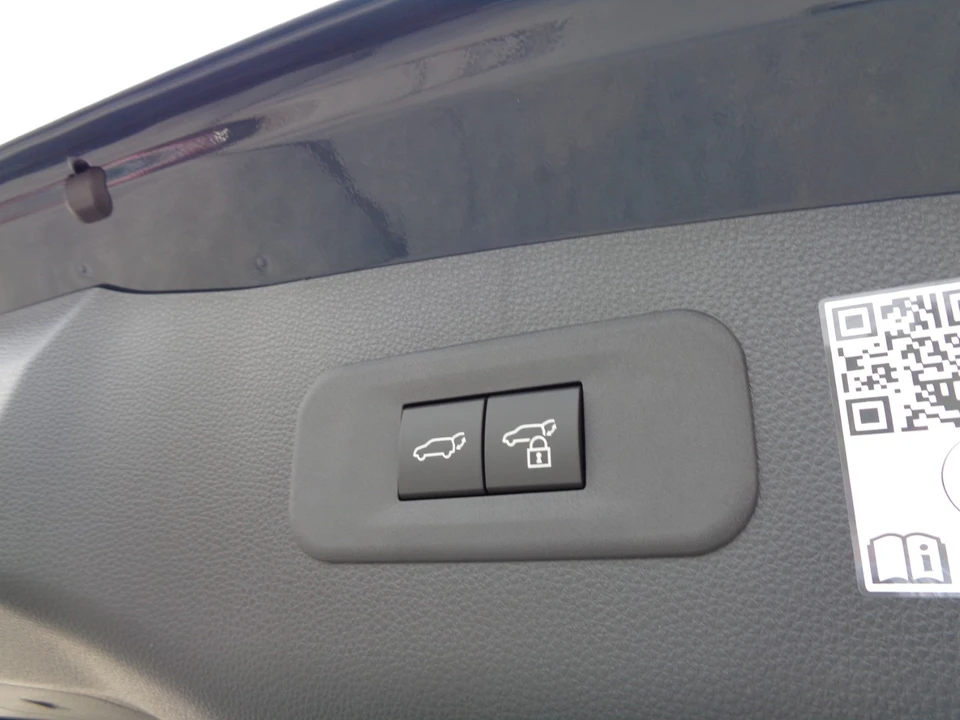 2026 Toyota Crown - Image 21 of 31