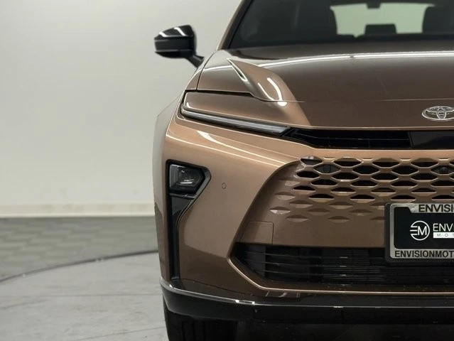2026 Toyota Crown 16th Gen - Image 4 of 12