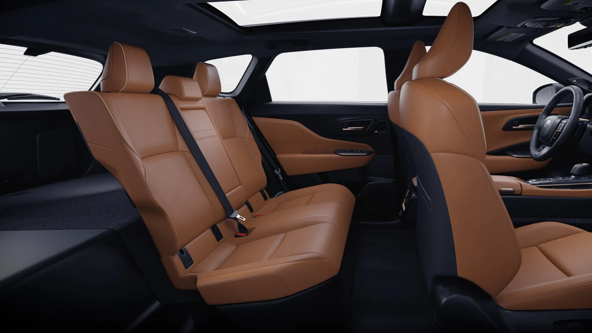 2026 Toyota Crown 16th Gen - Image 7 of 8