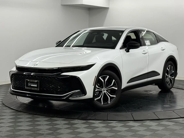 2026 Toyota Crown 16th Gen - Image 2 of 12