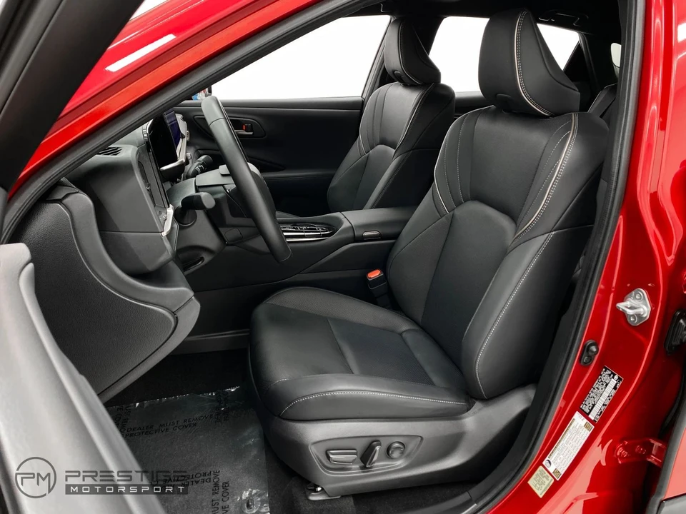 2026 Toyota Crown 16th Gen - Image 17 of 31