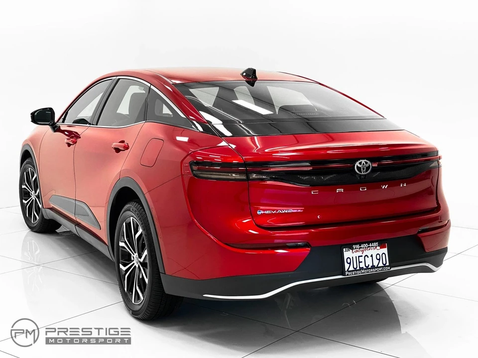 2026 Toyota Crown 16th Gen - Image 4 of 31
