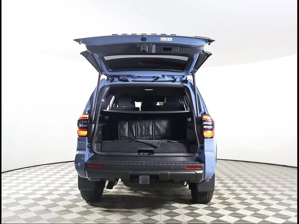 2026 Toyota 4Runner 6th Gen - Image 17 of 19