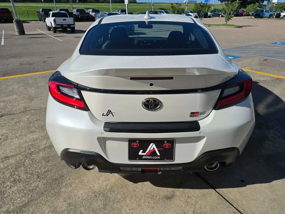 2026 Toyota GR86 2nd Gen - Image 7 of 12