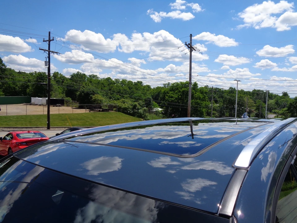 2026 Toyota Highlander - Image 11 of 31