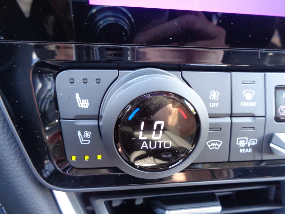 2026 Toyota Highlander - Image 31 of 31