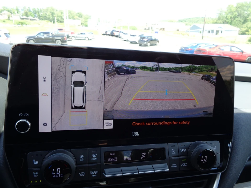 2026 Toyota Highlander - Image 30 of 31