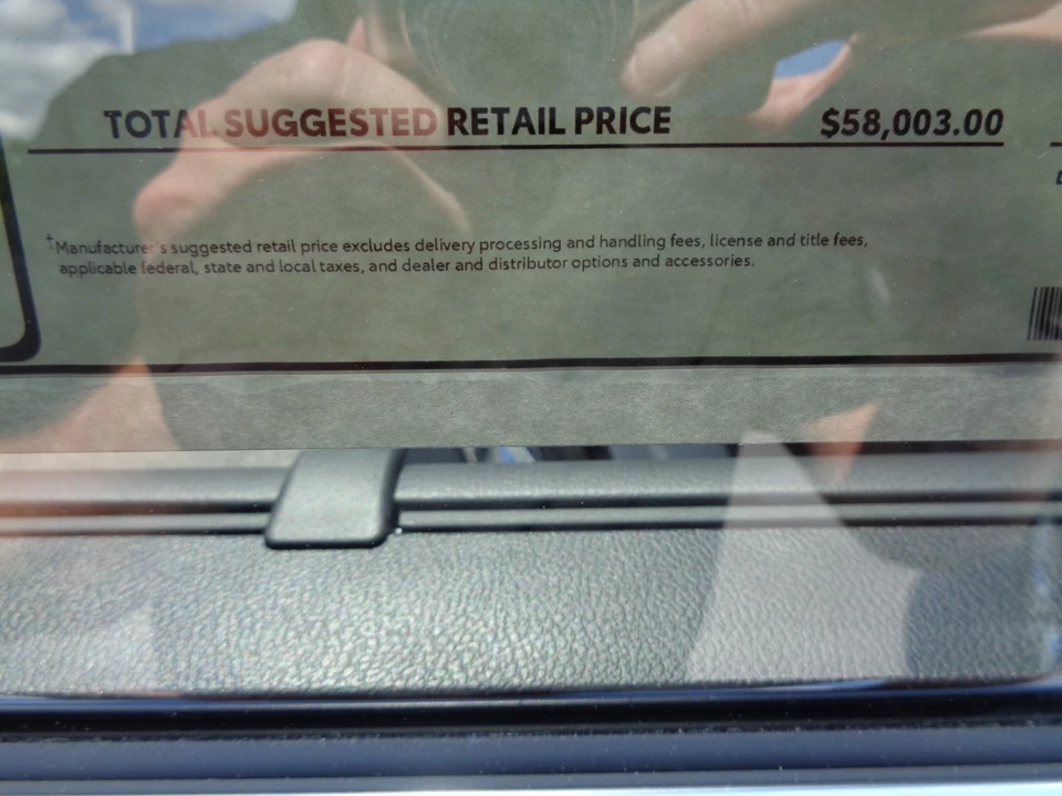 2026 Toyota Highlander - Image 27 of 31