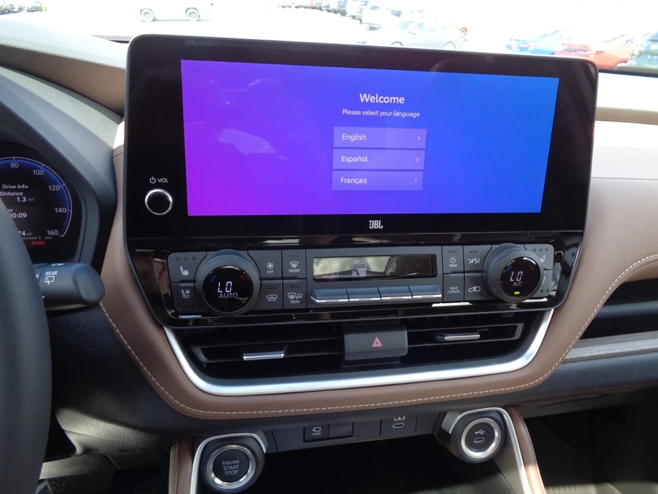 2026 Toyota Highlander - Image 30 of 31