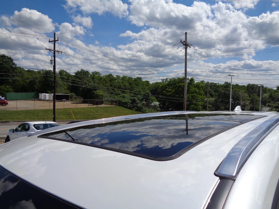 2026 Toyota Highlander - Image 11 of 31