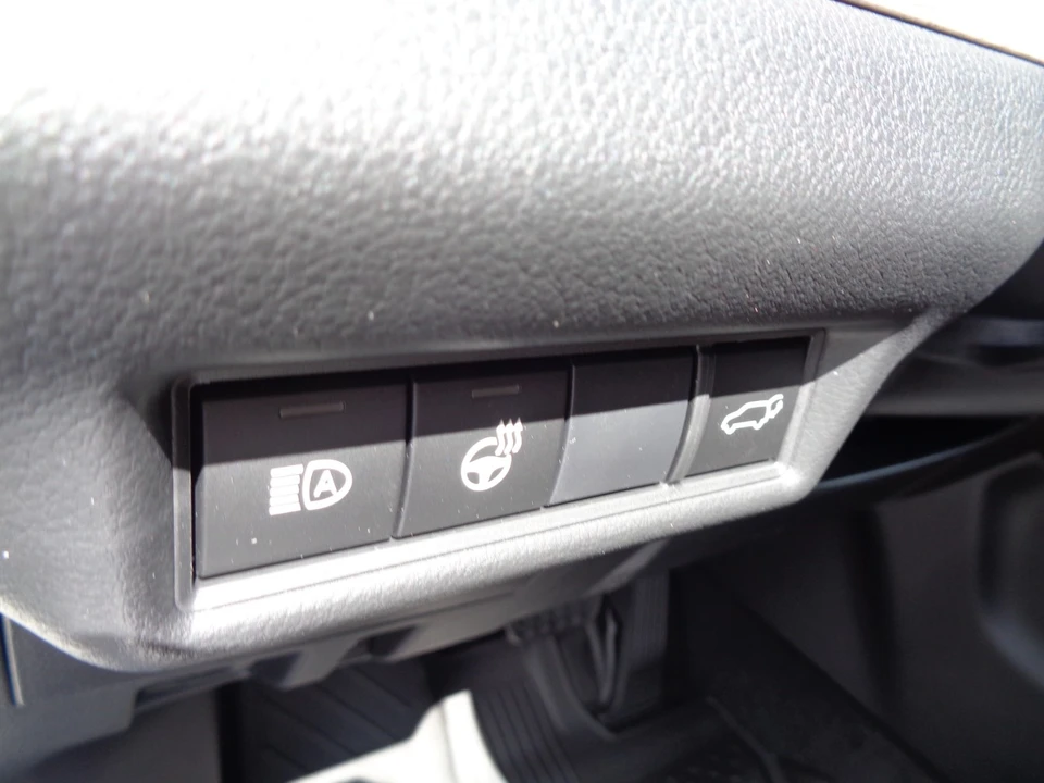 2026 Toyota Highlander - Image 14 of 31