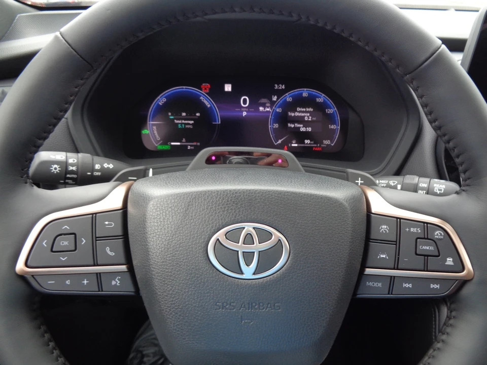 2026 Toyota Highlander - Image 29 of 31