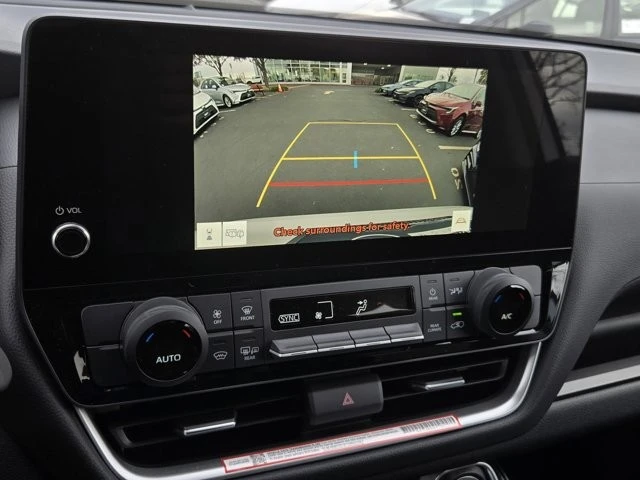 2026 Toyota Highlander - Image 12 of 12