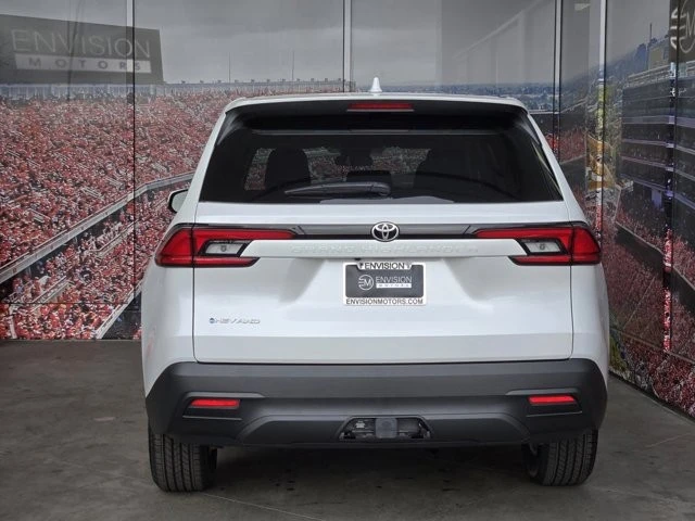 2026 Toyota Highlander - Image 6 of 12