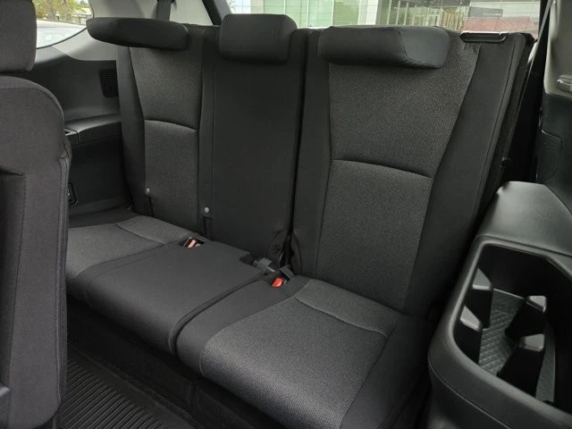 2026 Toyota Highlander - Image 9 of 12