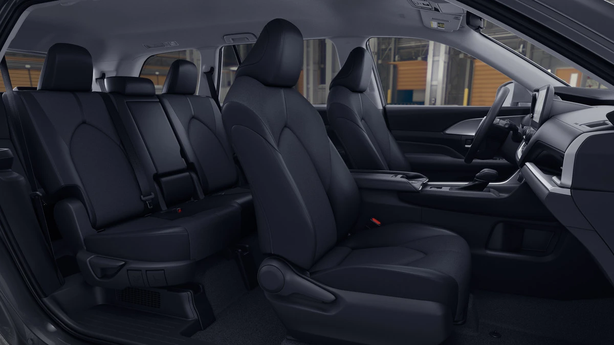 2026 Toyota Highlander - Image 10 of 10