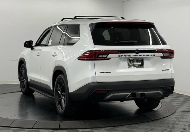 2026 Toyota Highlander - Image 10 of 12