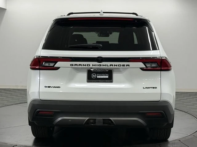 2026 Toyota Highlander - Image 8 of 12