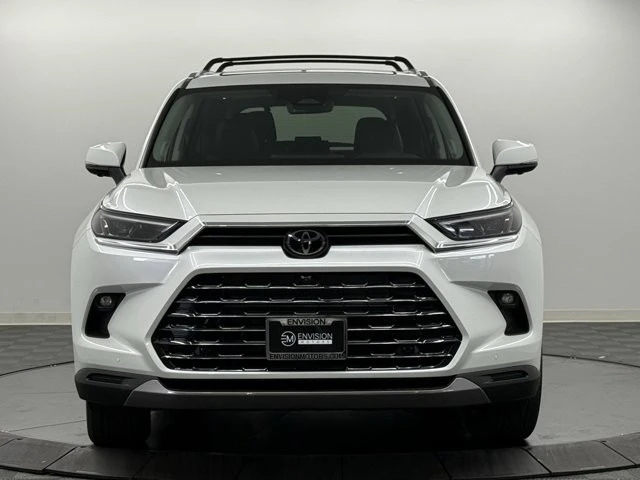 2026 Toyota Highlander - Image 3 of 12