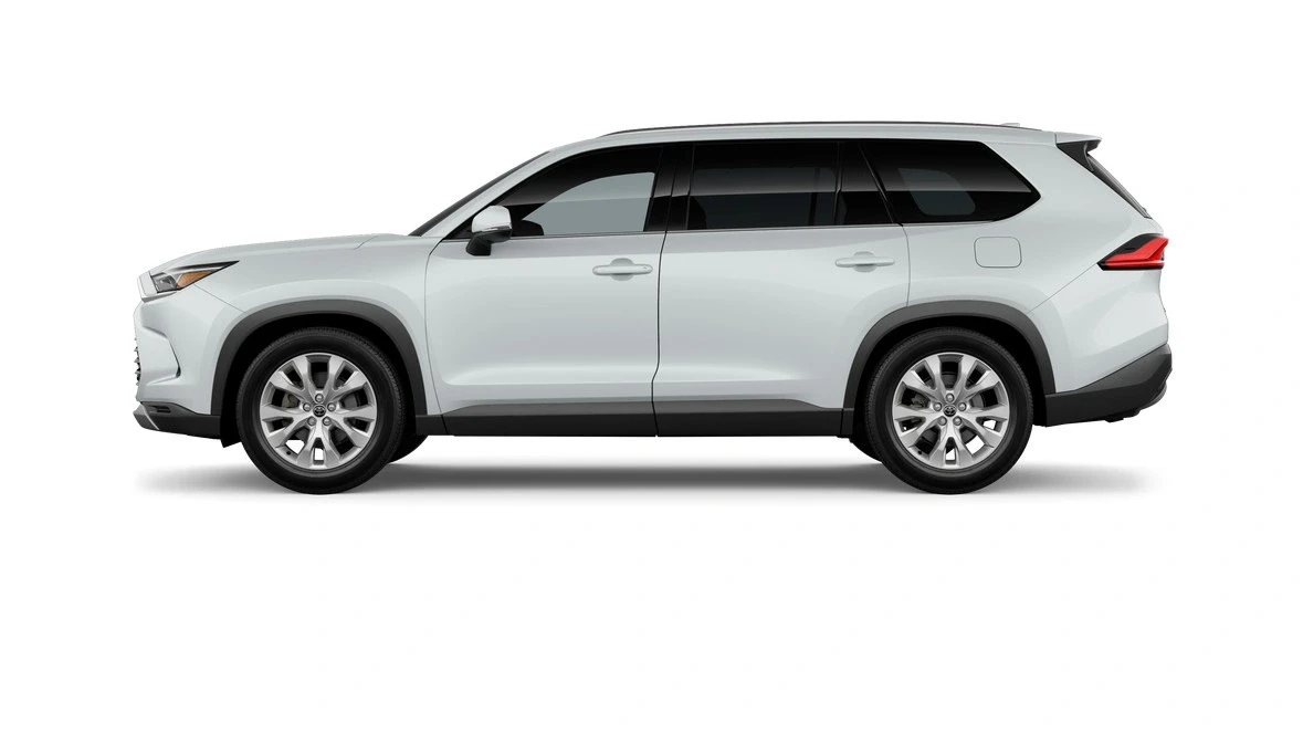 2026 Toyota Highlander - Image 3 of 8