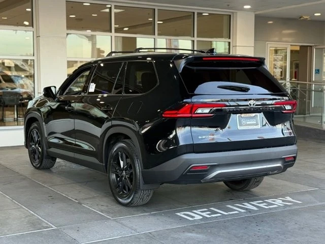 2026 Toyota Highlander - Image 9 of 12
