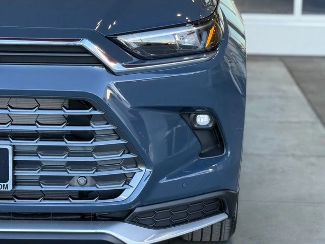 2026 Toyota Highlander - Image 4 of 12