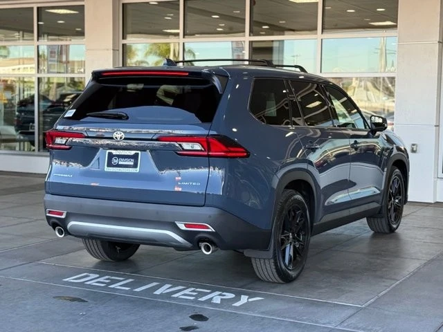 2026 Toyota Highlander - Image 10 of 12
