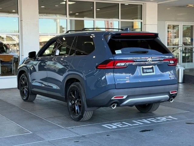 2026 Toyota Highlander - Image 8 of 12